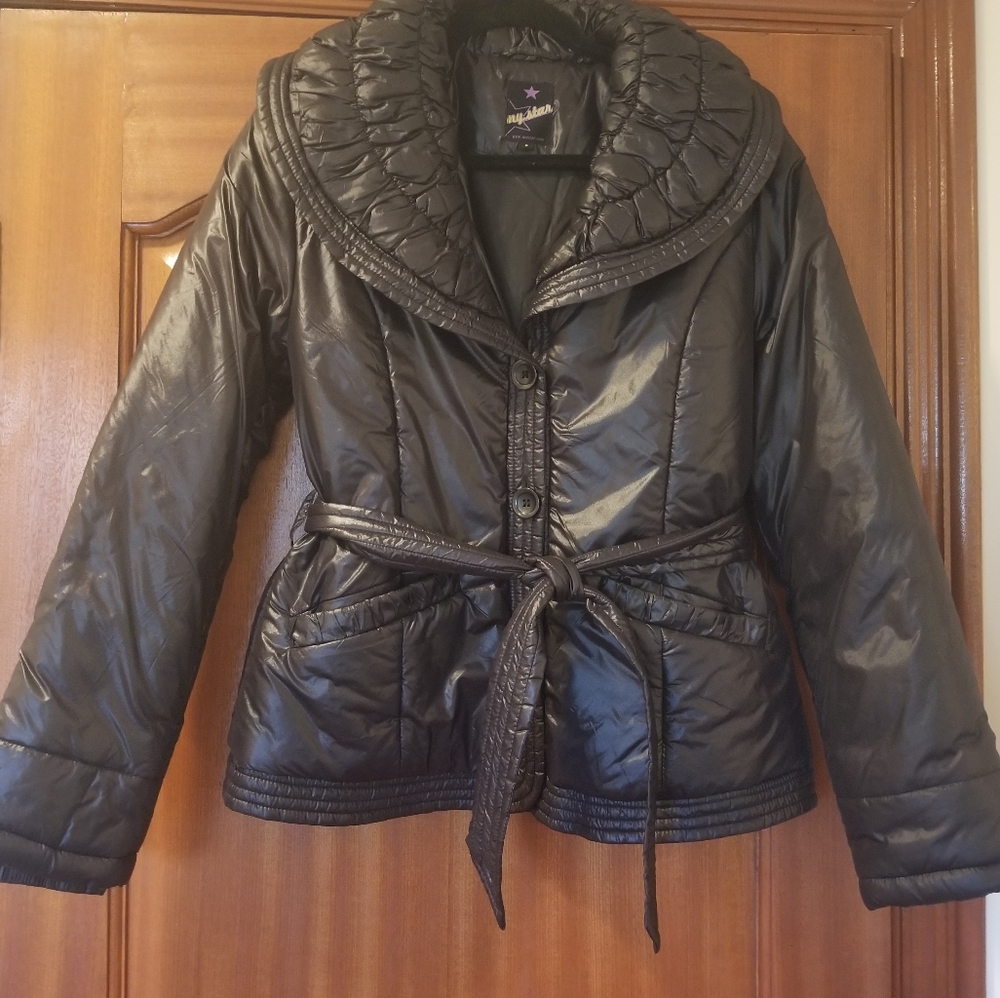 Belted Waist Down Black Puffer Jacket - size S
